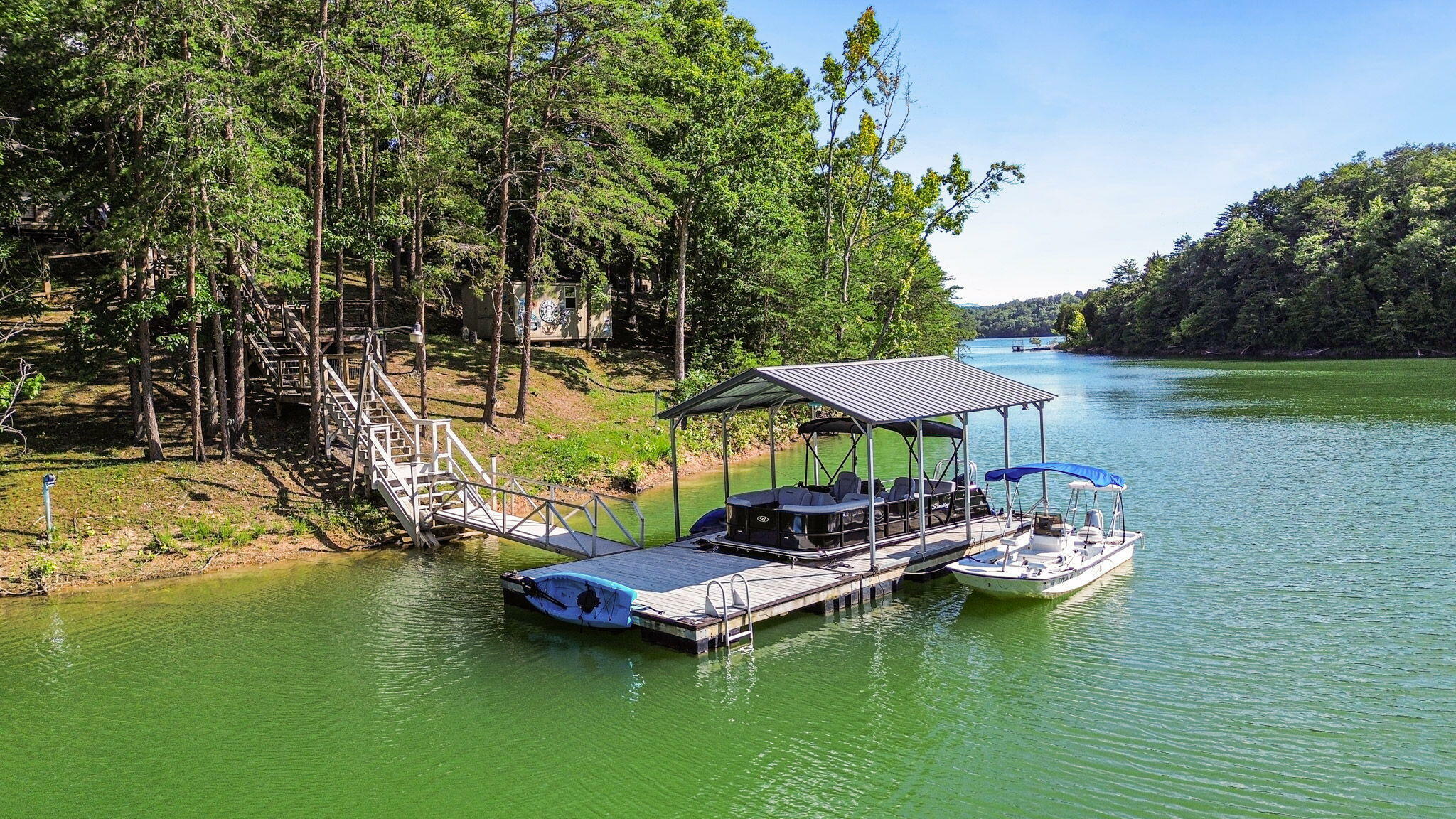 Property Photo: 2517 Angler Way TN 37876