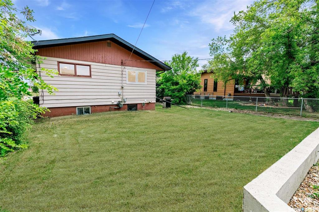 Property Photo:  317 Saskatchewan Avenue  SK S0L 1R0 