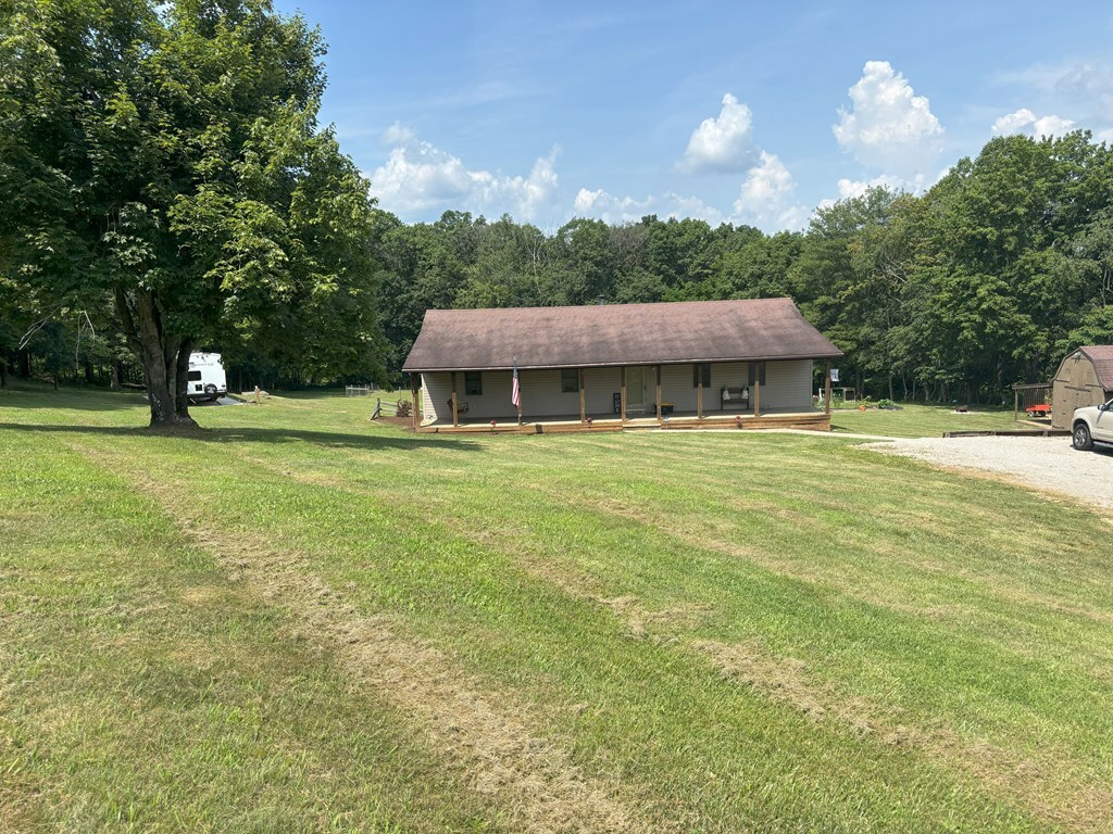Property Photo: 1667 Hartwood Road OH 45601