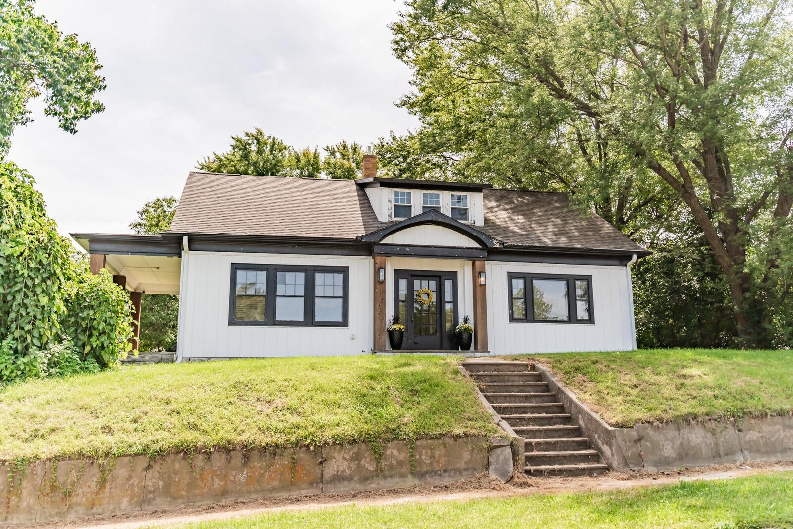 Property Photo: 1110 Filmore Street IA 51652