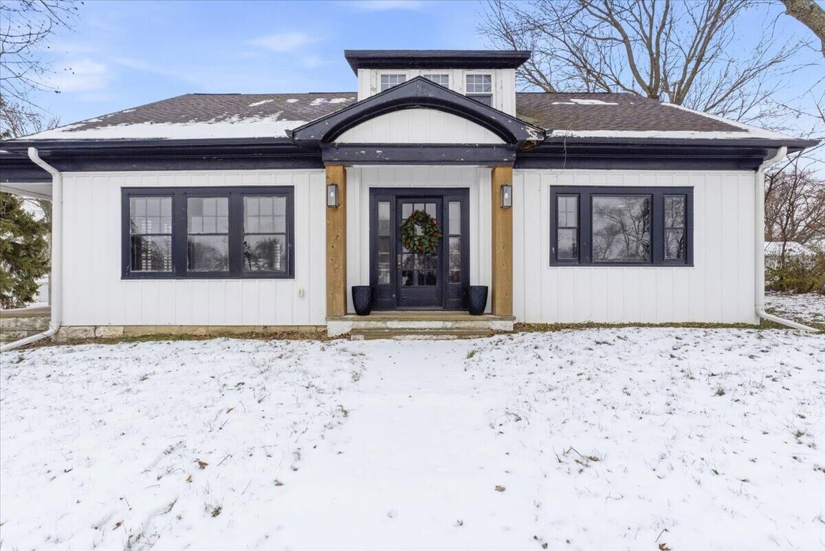 Property Photo:  1110 Filmore  Street  IA 51652 