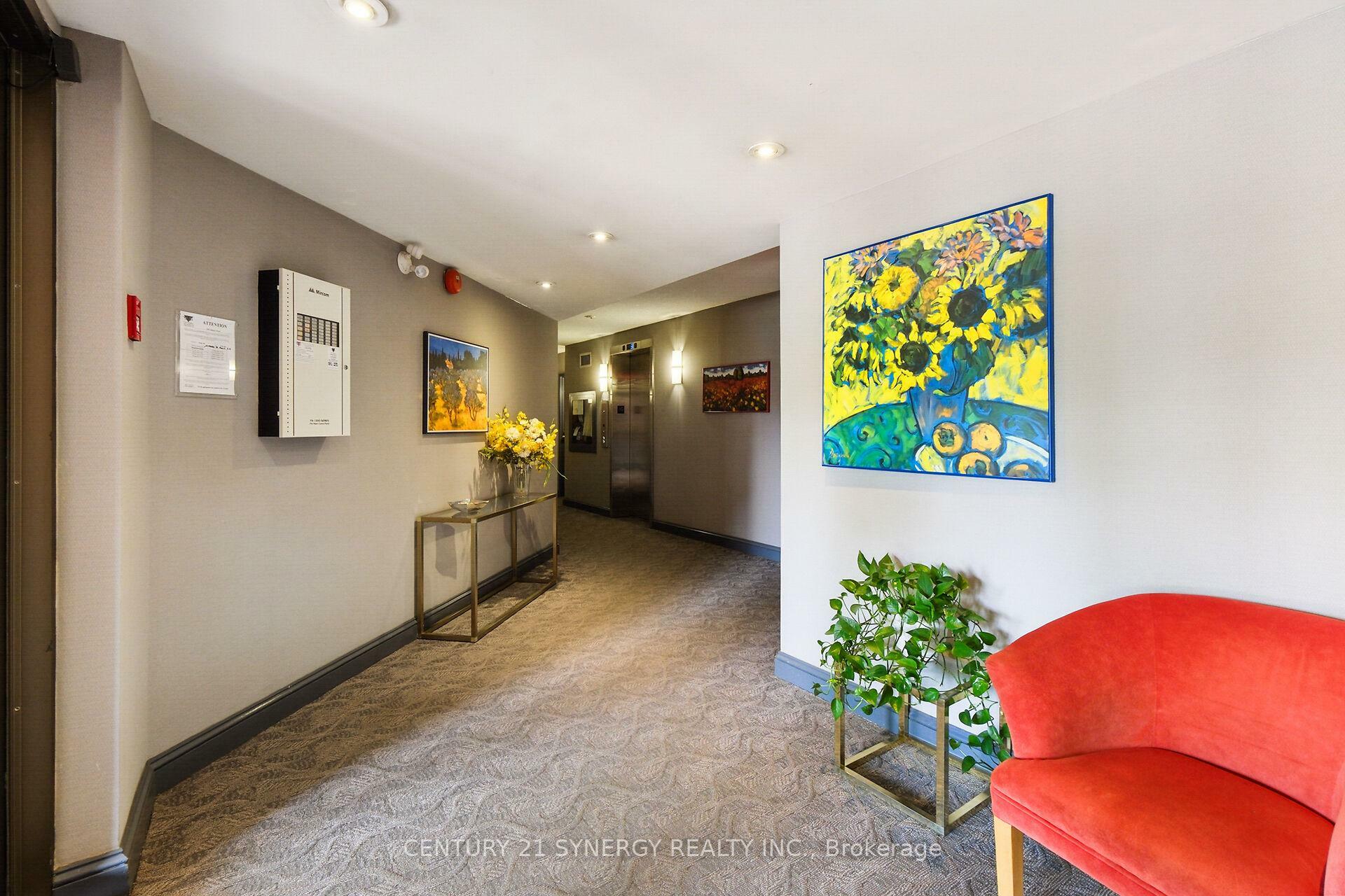 Property Photo: 295 Gilmour Street 104 ON K2P 0P7
