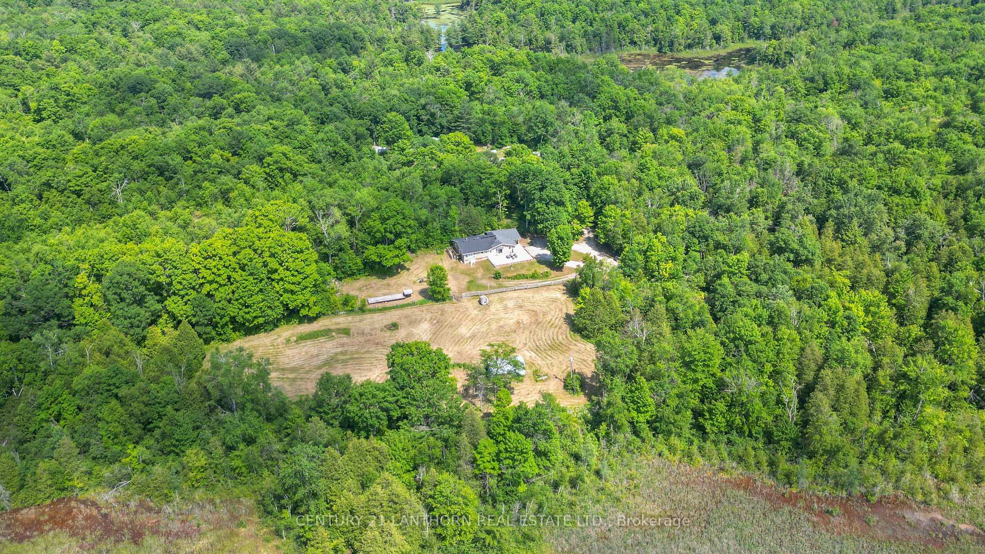 Property Photo: 932 Hunt Club Road ON K0K 2K0