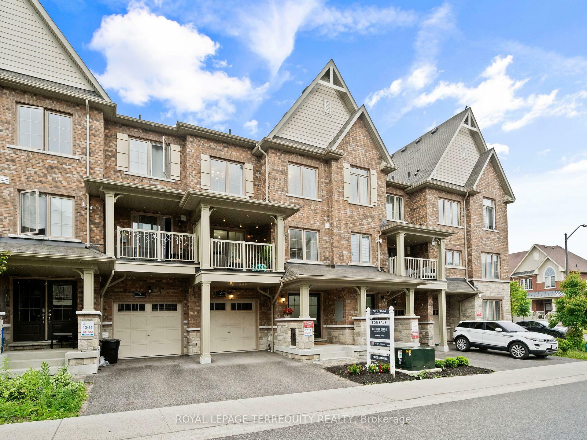 Property Photo: 5 Mappin Way ON L1R 0R4
