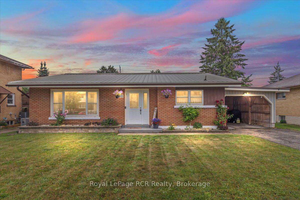 Property Photo: 500 14th Street ON N4N 1Z9
