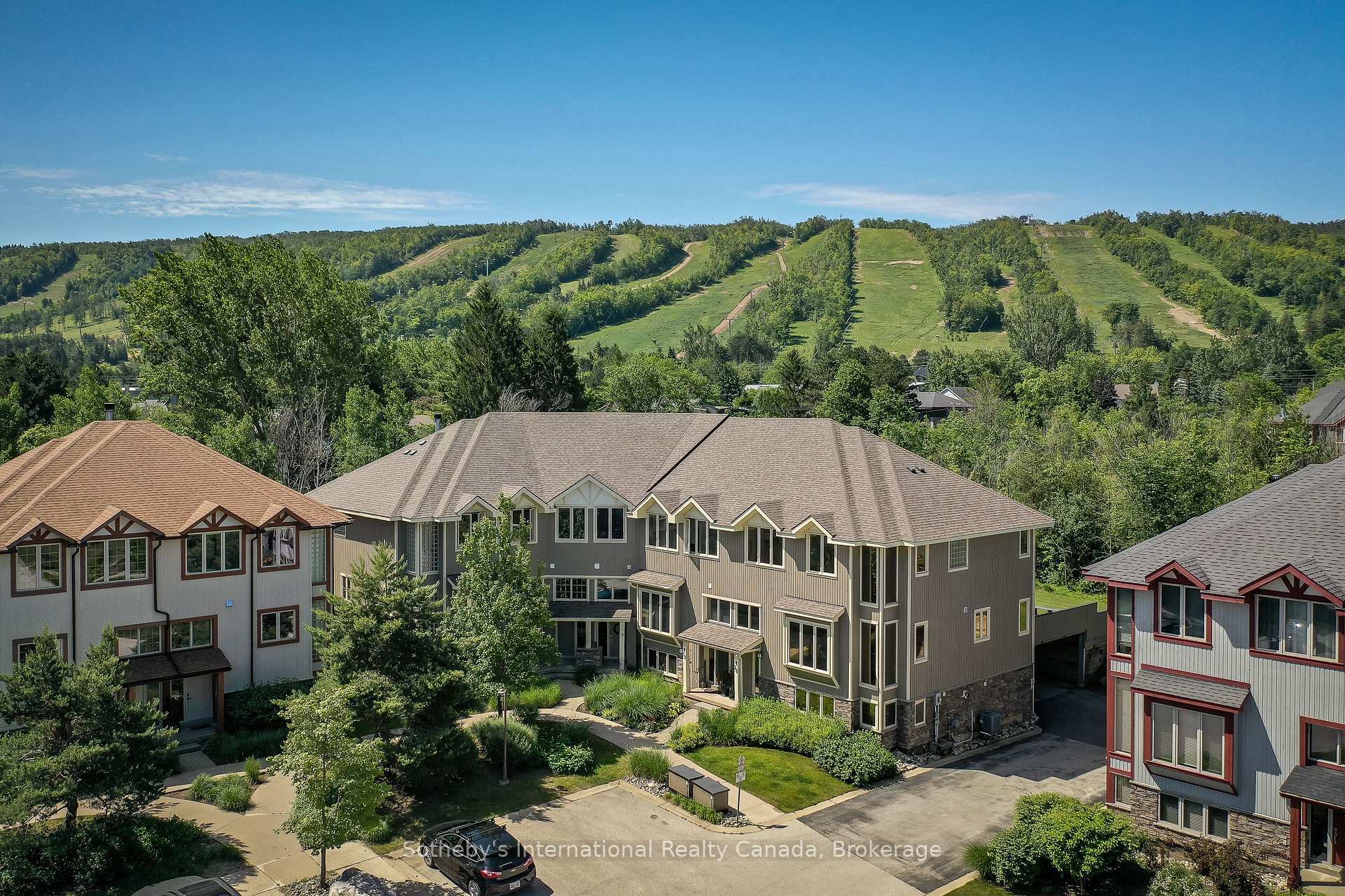 Property Photo:  224 Blueski George Crescent 16  ON L9Y 0V6 