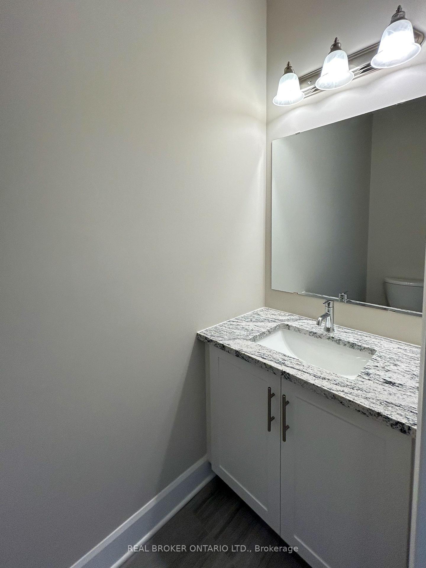 Property Photo: 228 Hooper Street ON K7C 0W2