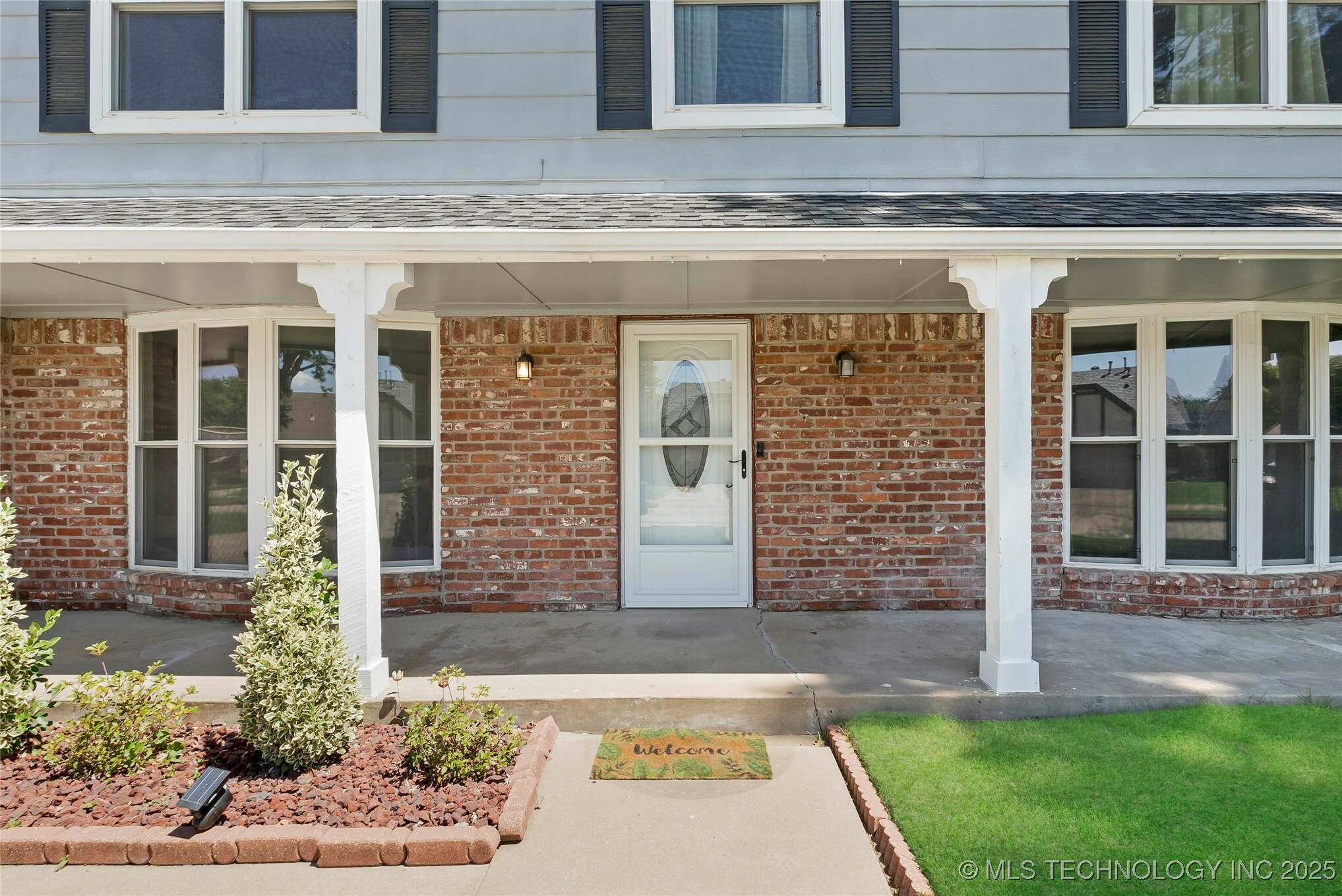 Property Photo: 2504 W Richmond Street OK 74012