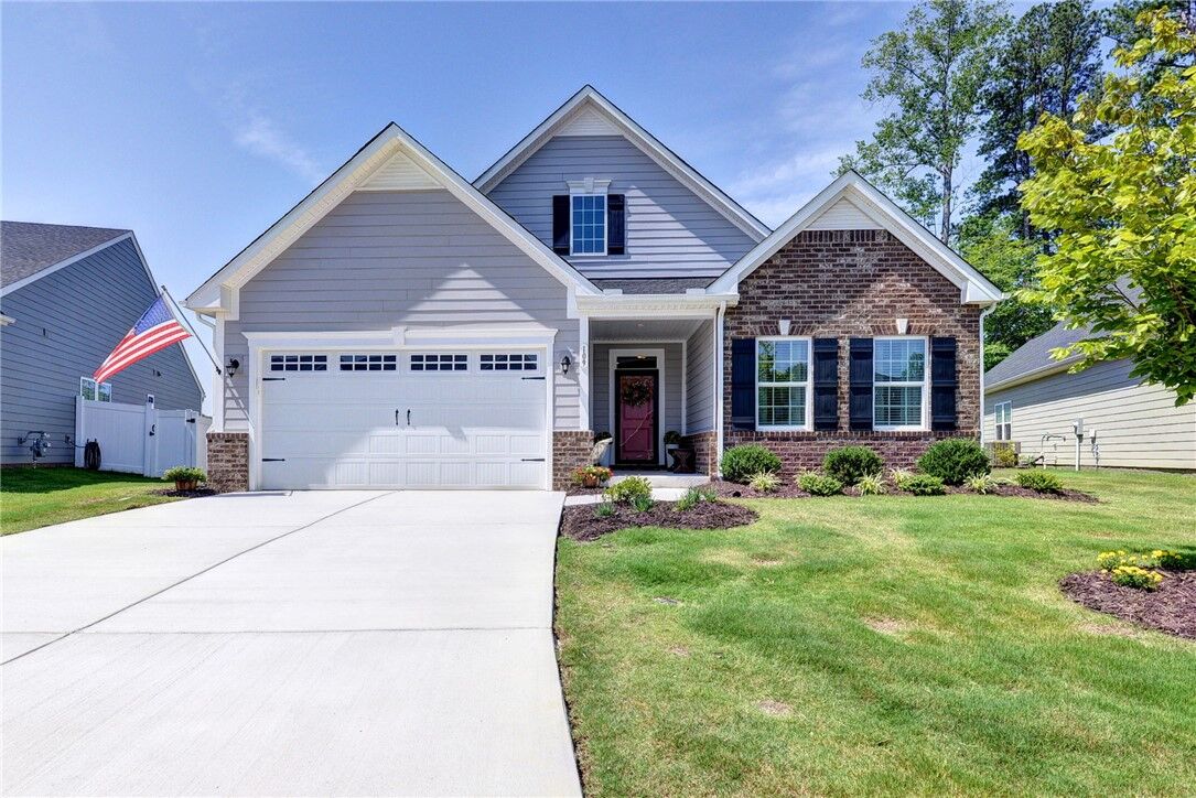 Property Photo: 109 Apprentice Landing VA 23185