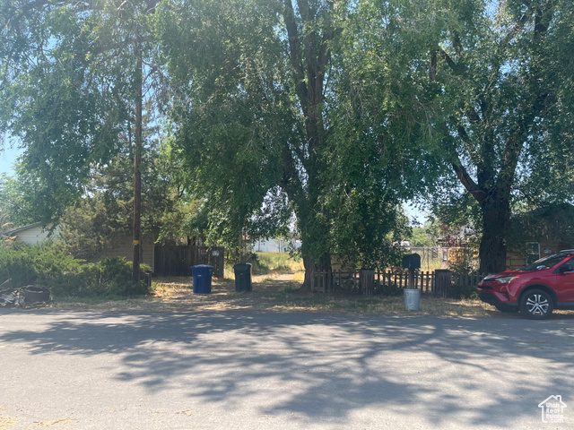 Property Photo: 2610 S Chesterfield St UT 84119