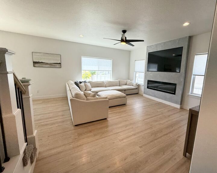 Property Photo:  1258 E Bell Buoy Way  UT 84005