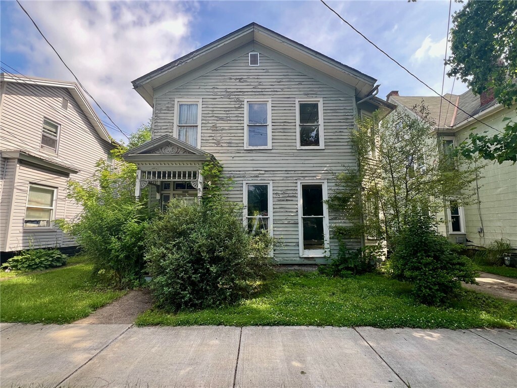 Property Photo: 1316 Otter Street PA 16323