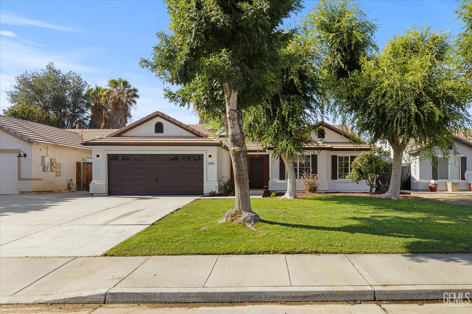 Property Photo: 12722 Lavina Avenue CA 93312
