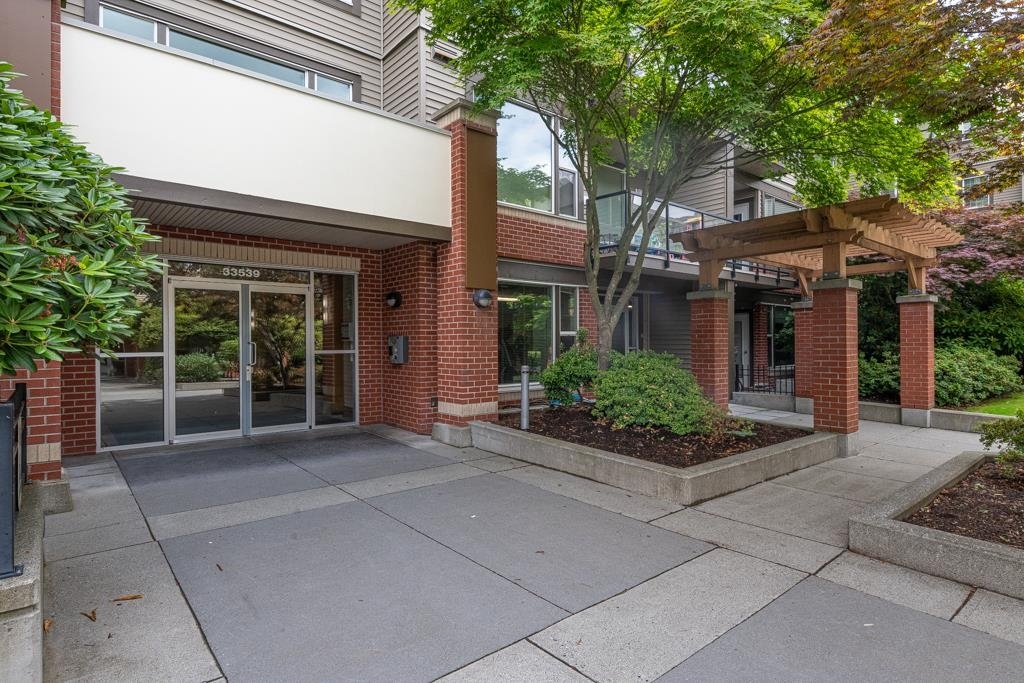 Property Photo: 33539 Holland Avenue 114 BC V2S 0C6