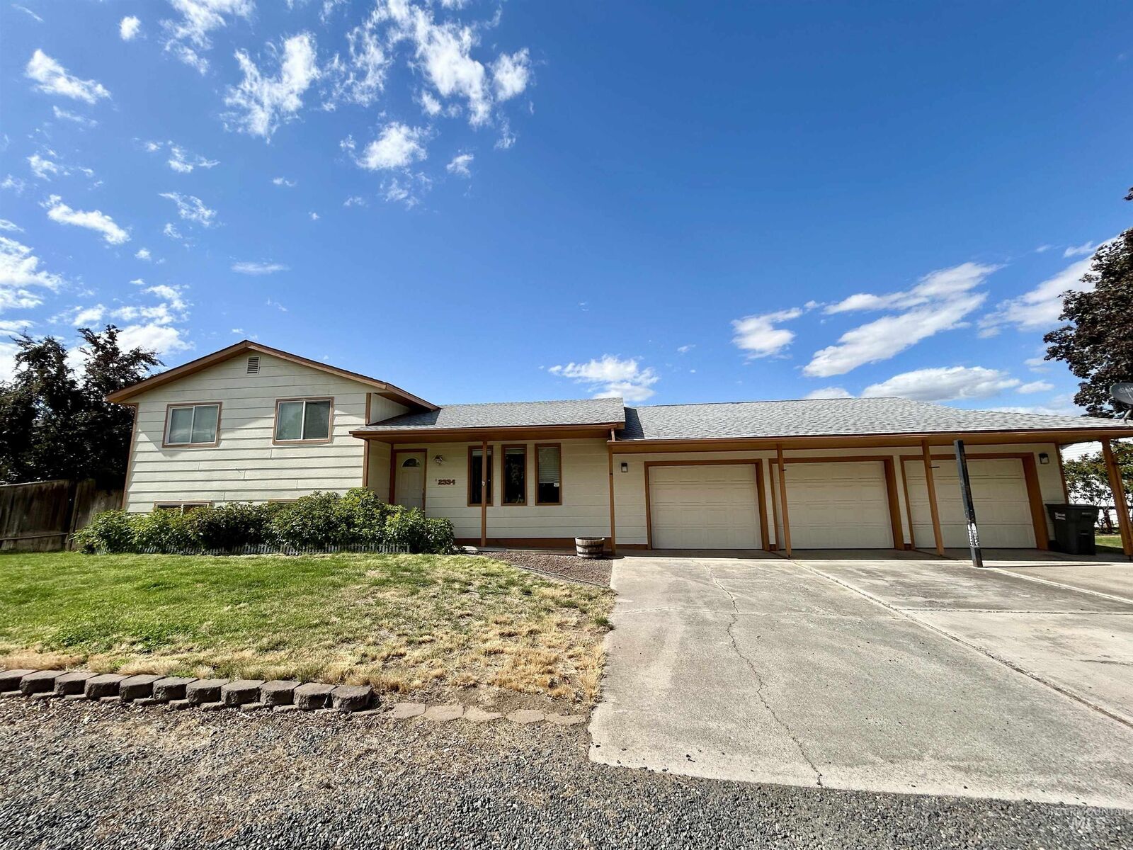 Property Photo:  2334 Charnita Dr.  WA 99403 