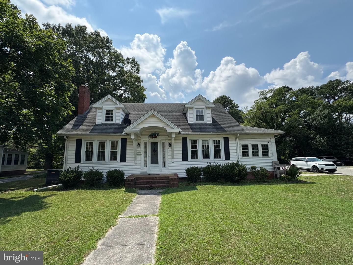 Property Photo: 1112 E Main Street MD 21804