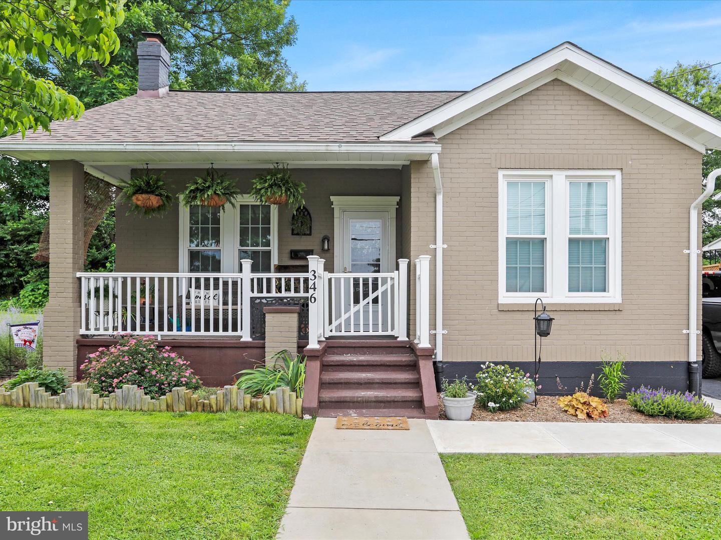 Property Photo: 346 W Rosemary Lane WV 26757