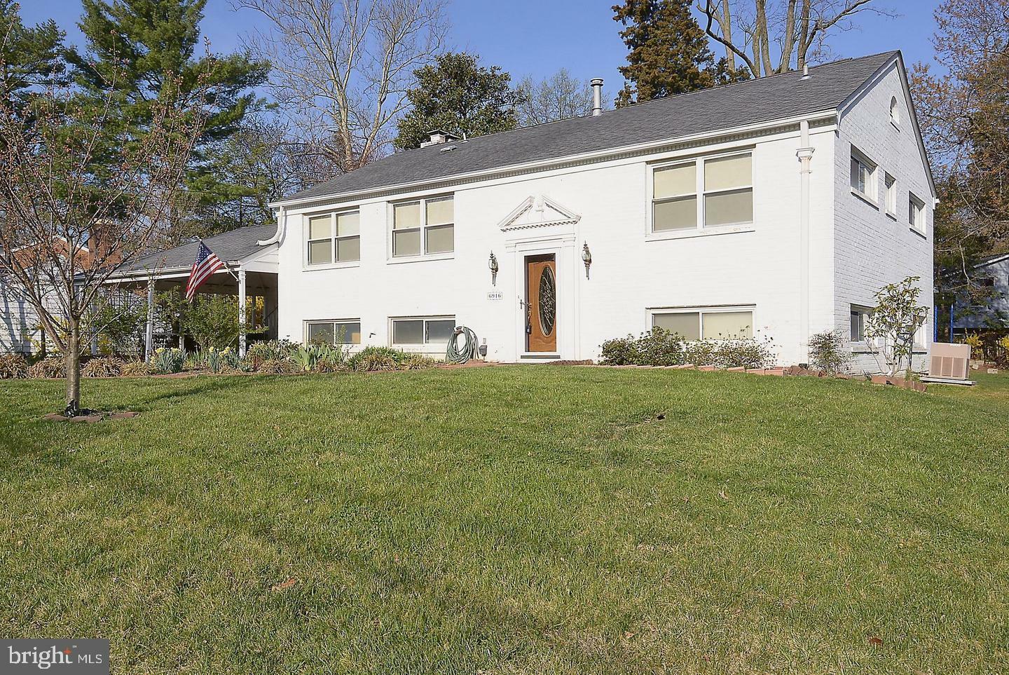 6916 Southridge Drive  McLean VA 22101 photo