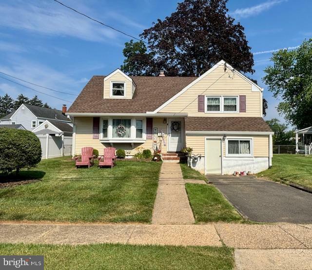 Property Photo:  2 Tekening Way  NJ 08690 