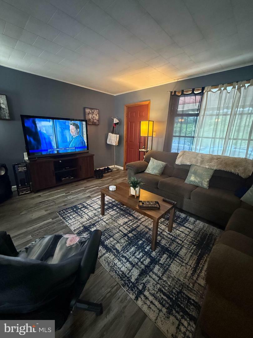 Property Photo:  122 W Water Street  PA 17959 