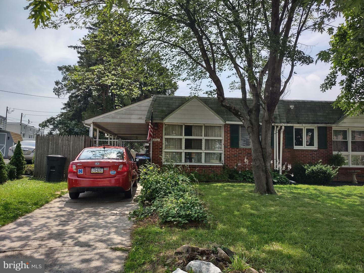 Property Photo:  1830 Pine Street  PA 19401 