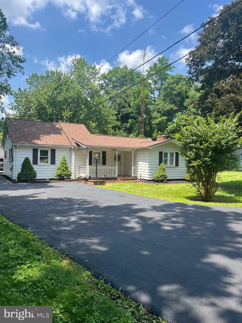 Property Photo: 1595 Rock Cliff Drive WV 25401