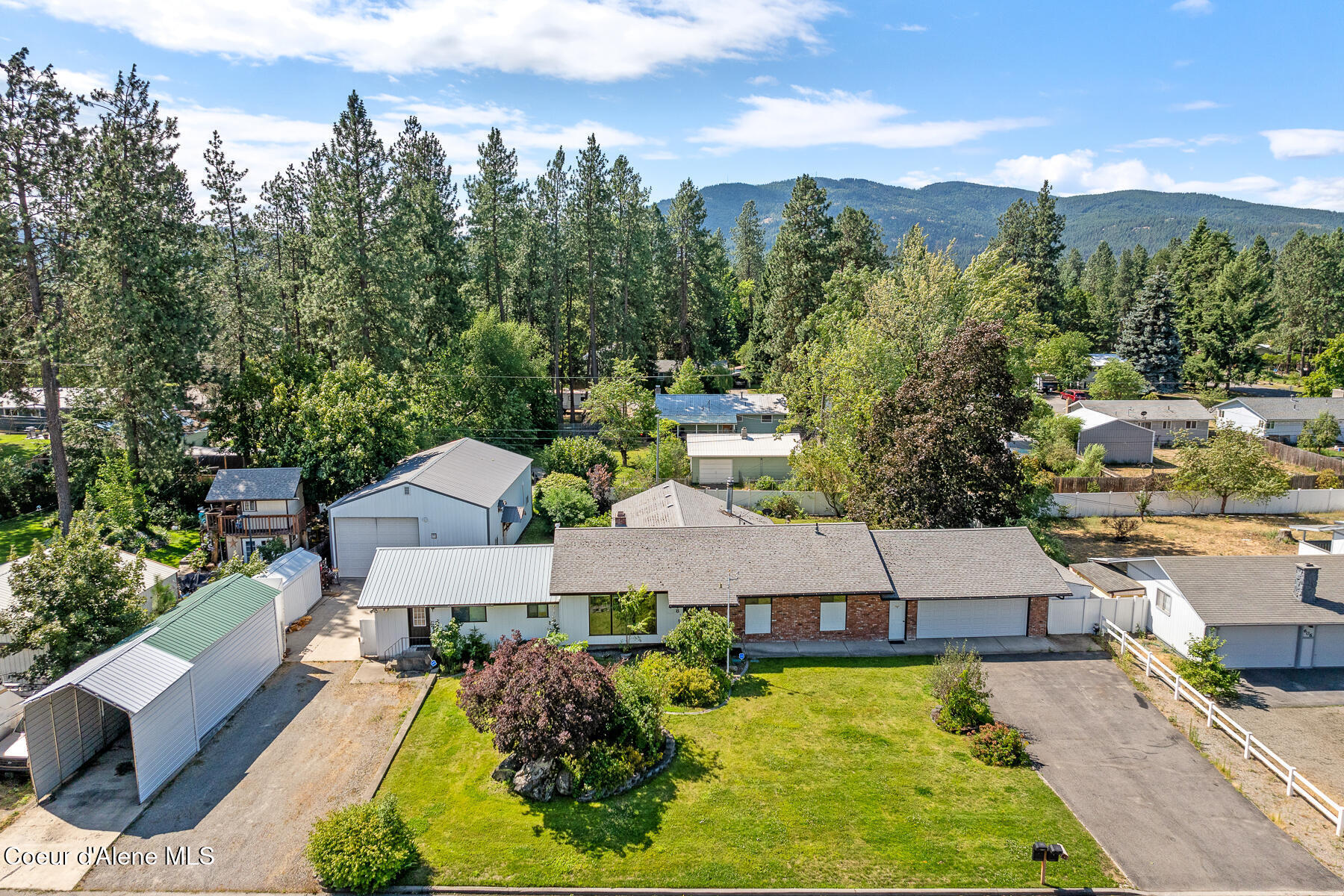 Property Photo:  618 E 14th Ave  ID 83854 