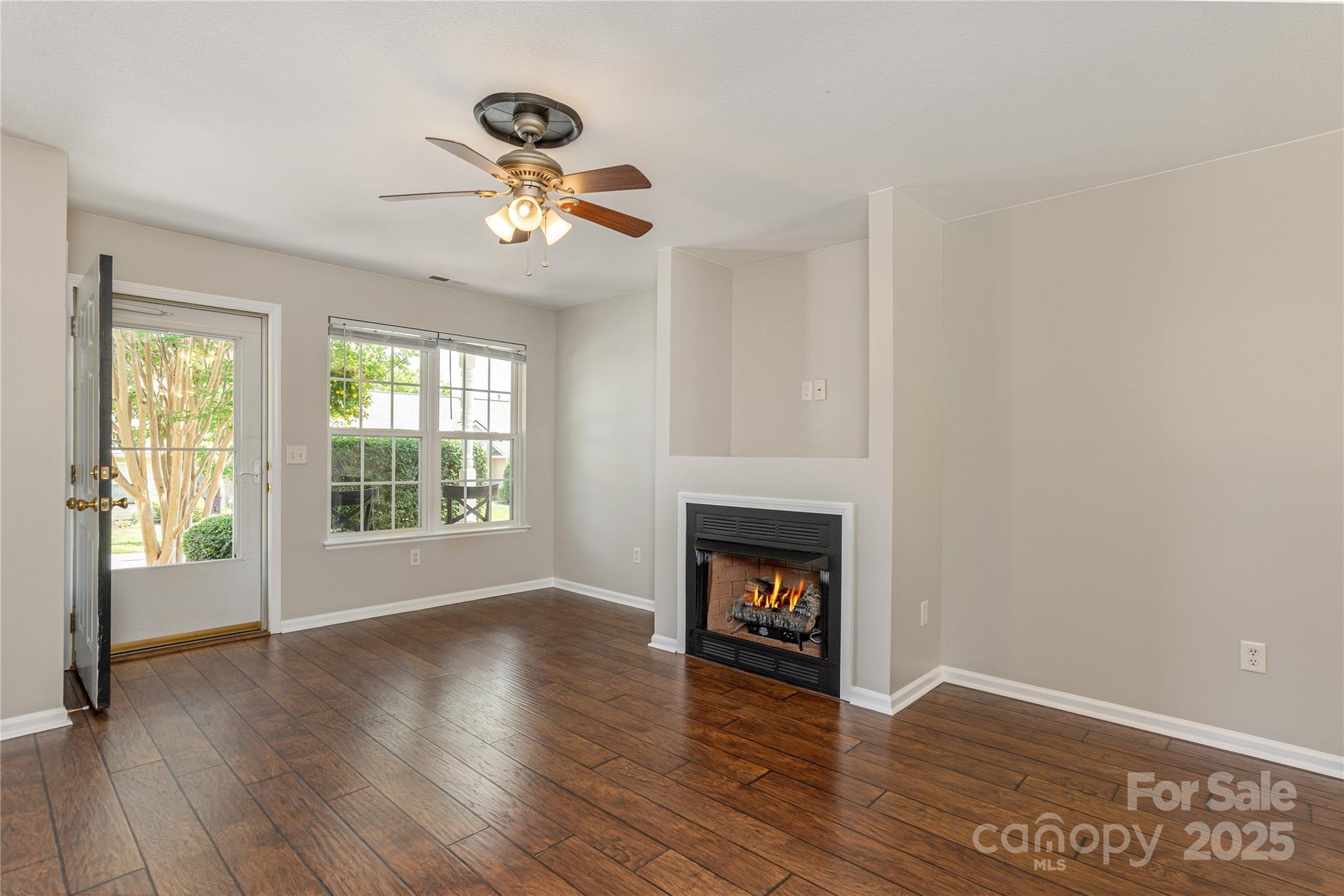 Property Photo: 256 Farington Circle NC 28732