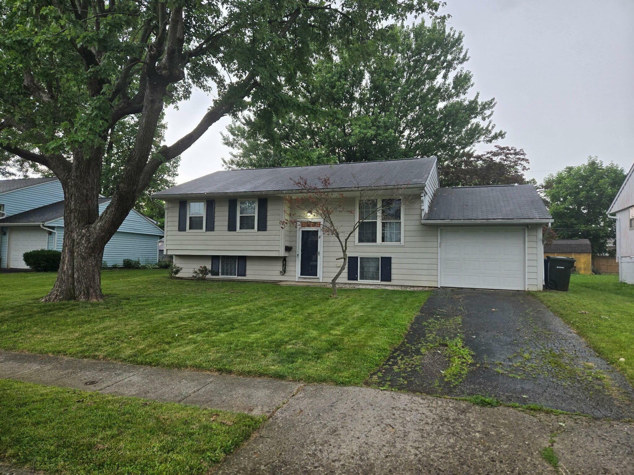 Property Photo:  967 S Roys Avenue  OH 43204 