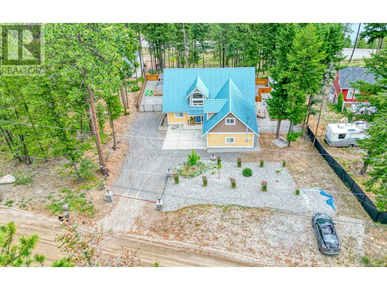 Photo de la propriété: 7271 Dunwaters Road BC V1Z 3W4
