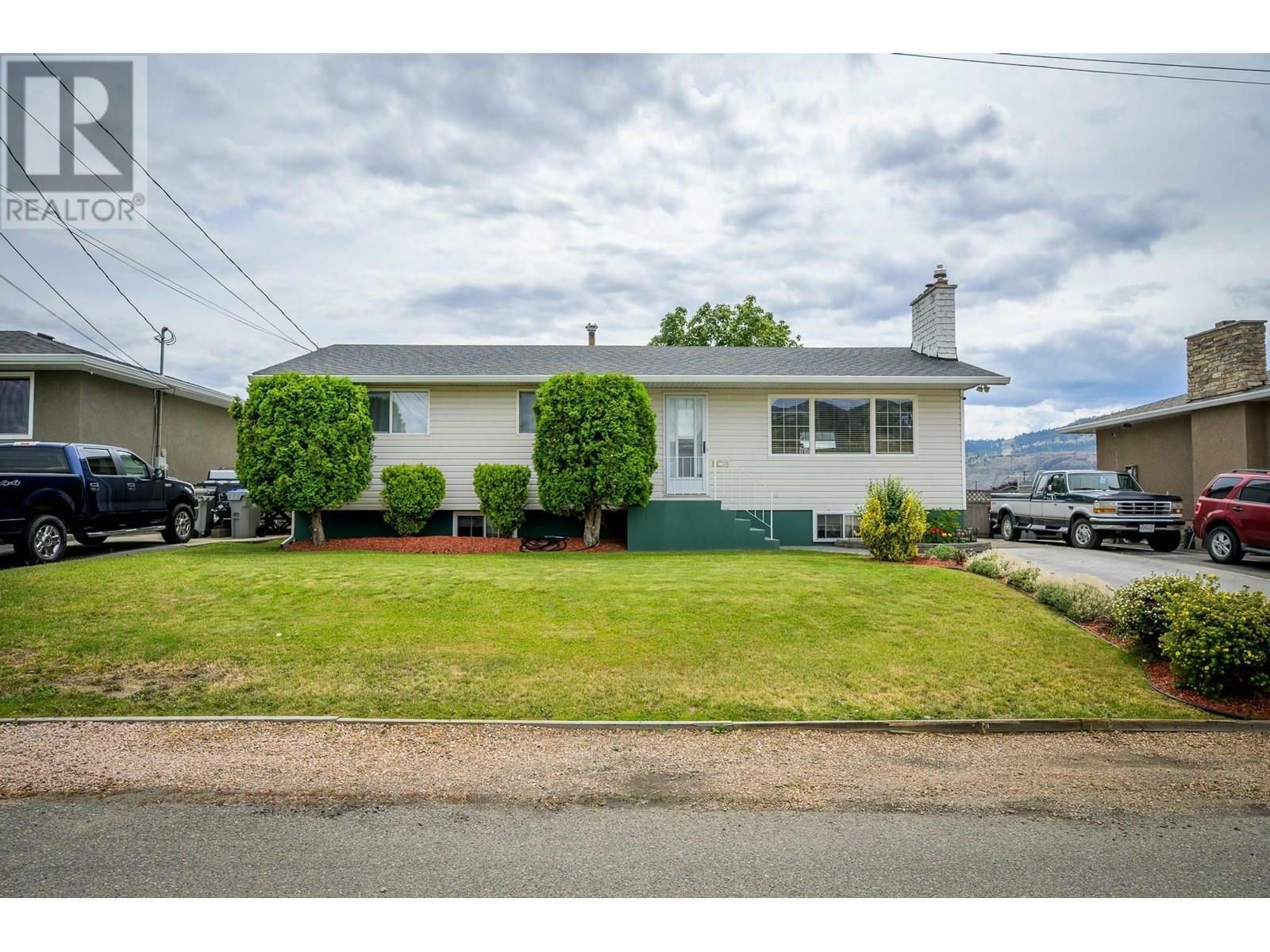 927 Cranbrook Place  Kamloops BC V2B 2A8 photo