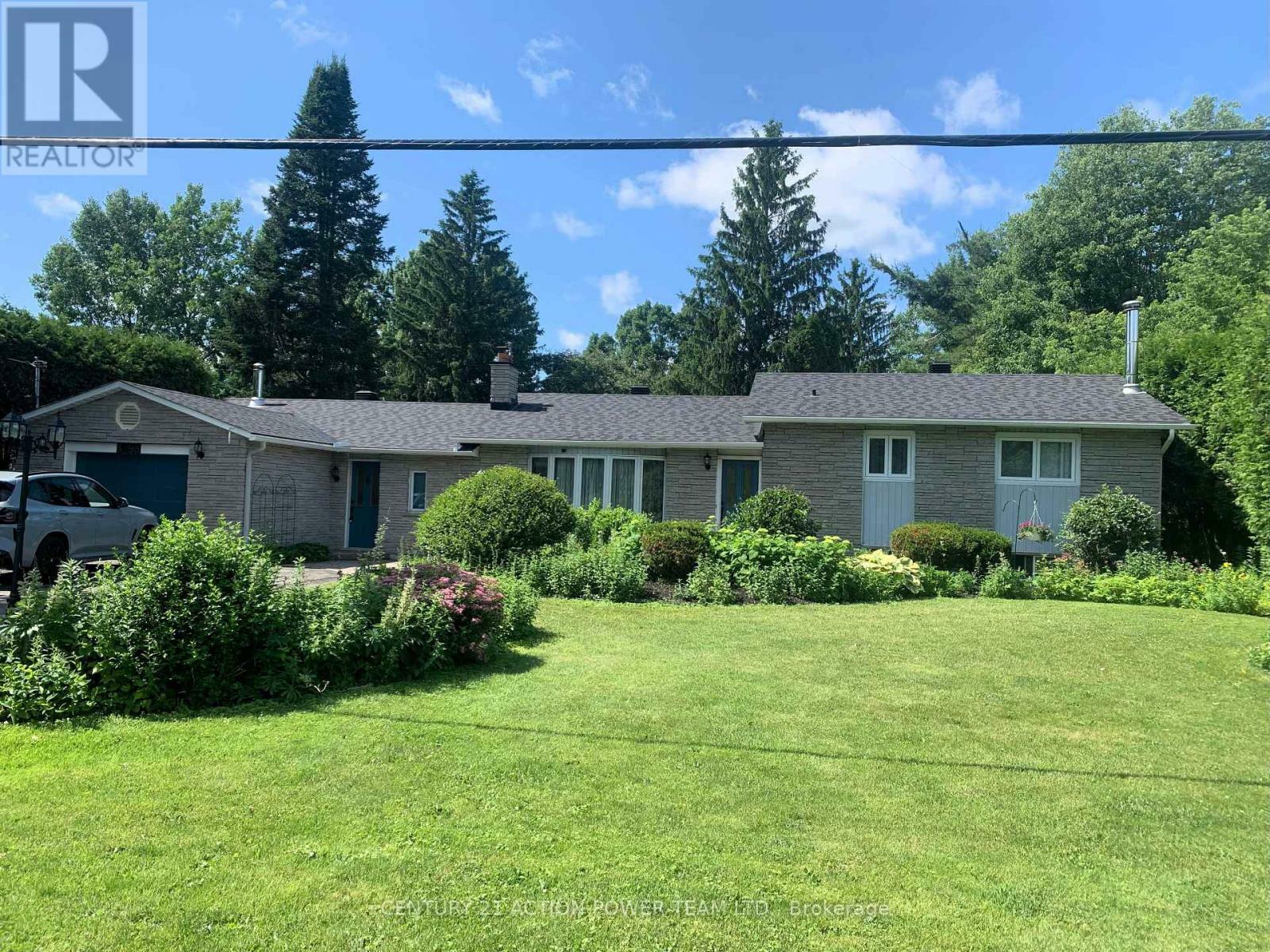 Property Photo: 5295 Thunder Road ON K0A 1K0