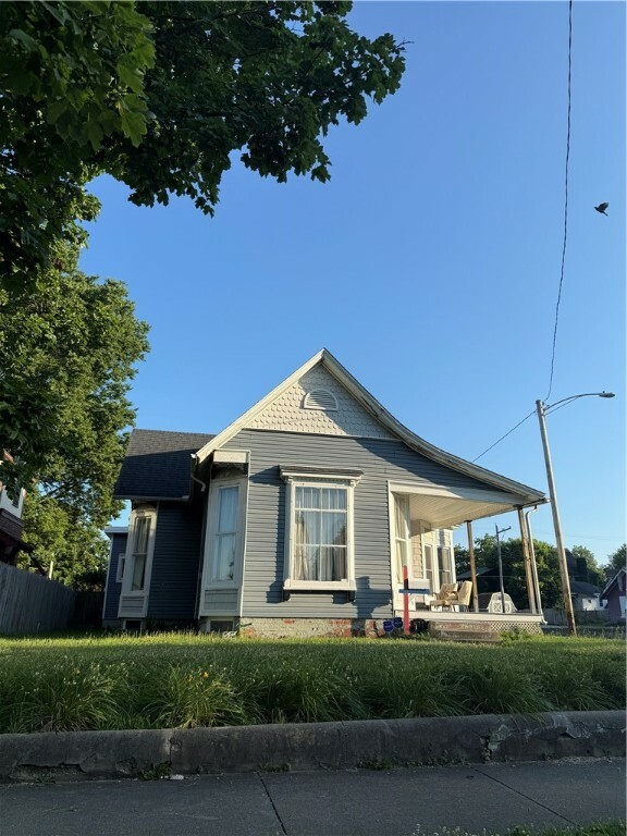 Property Photo:  571 W Prairie Avenue  IL 62522 