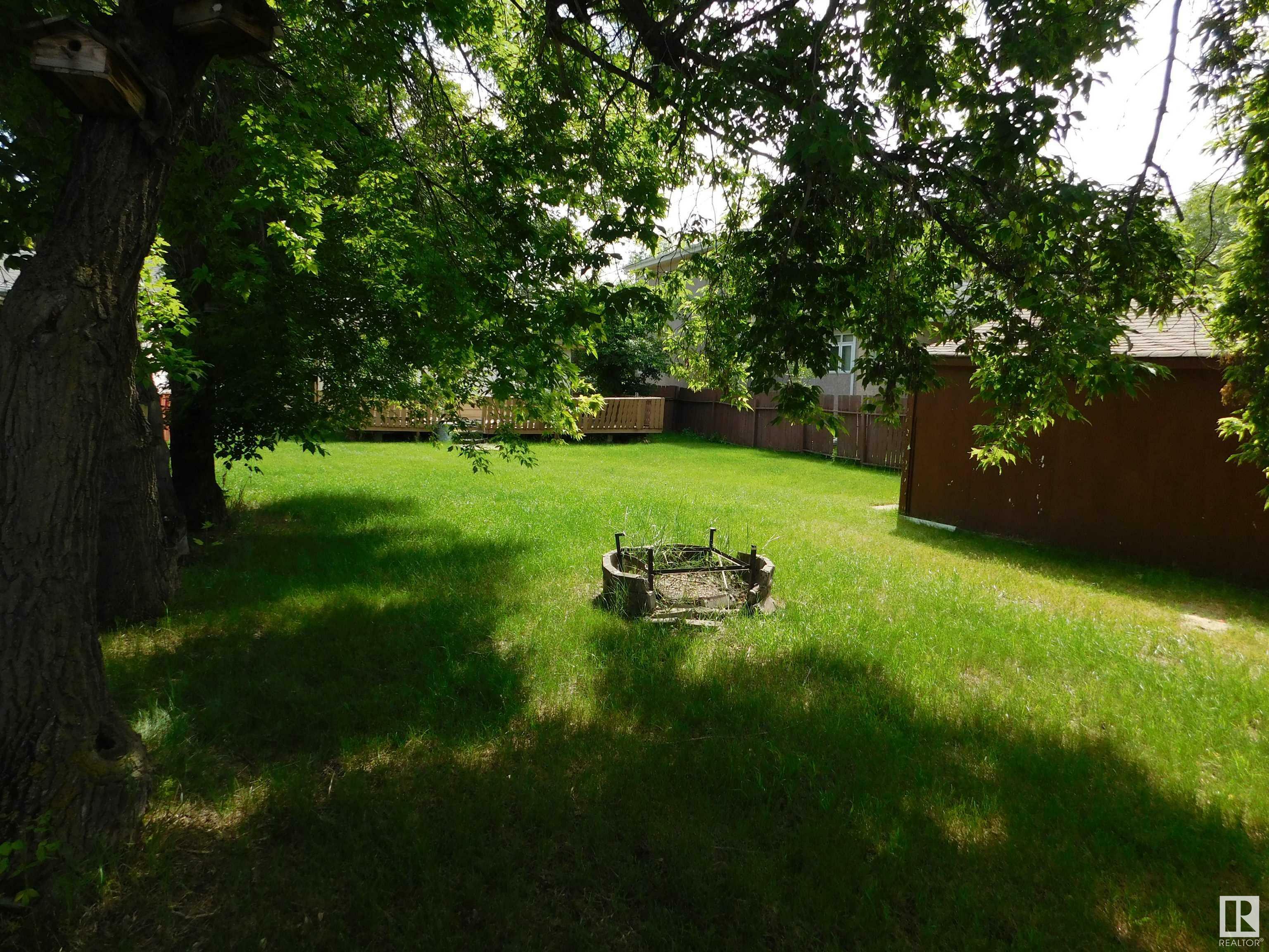 Property Photo: 9514 154 Street NW AB T5P 2E9