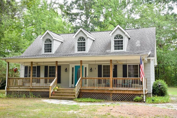 Property Photo:  22239 Seaside Rd  VA 23310 