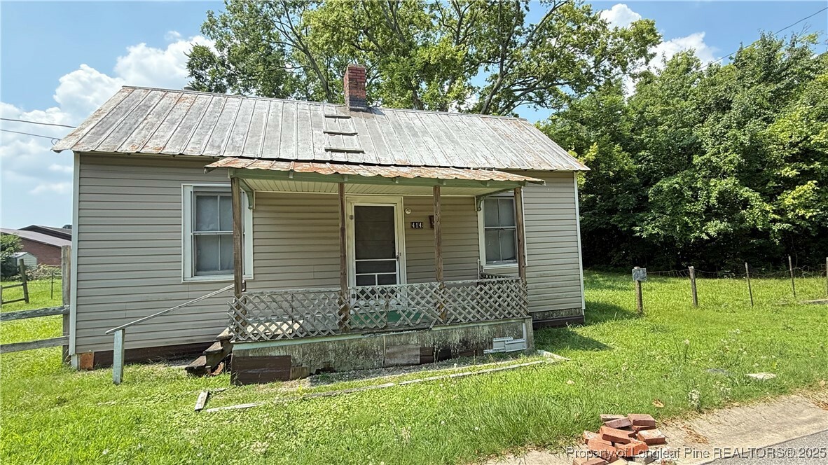 Property Photo:  414 Adam Street  NC 28301 