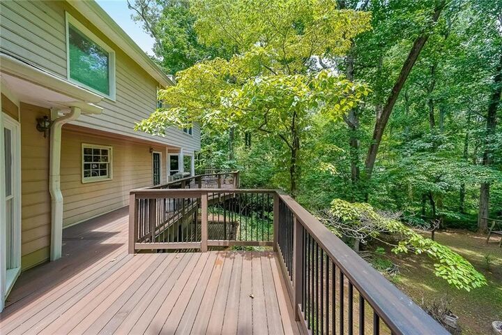 Property Photo: 2402 Woodbridge Drive GA 30066