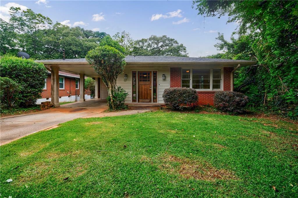 Property Photo: 44 Aberdeen Street GA 30307