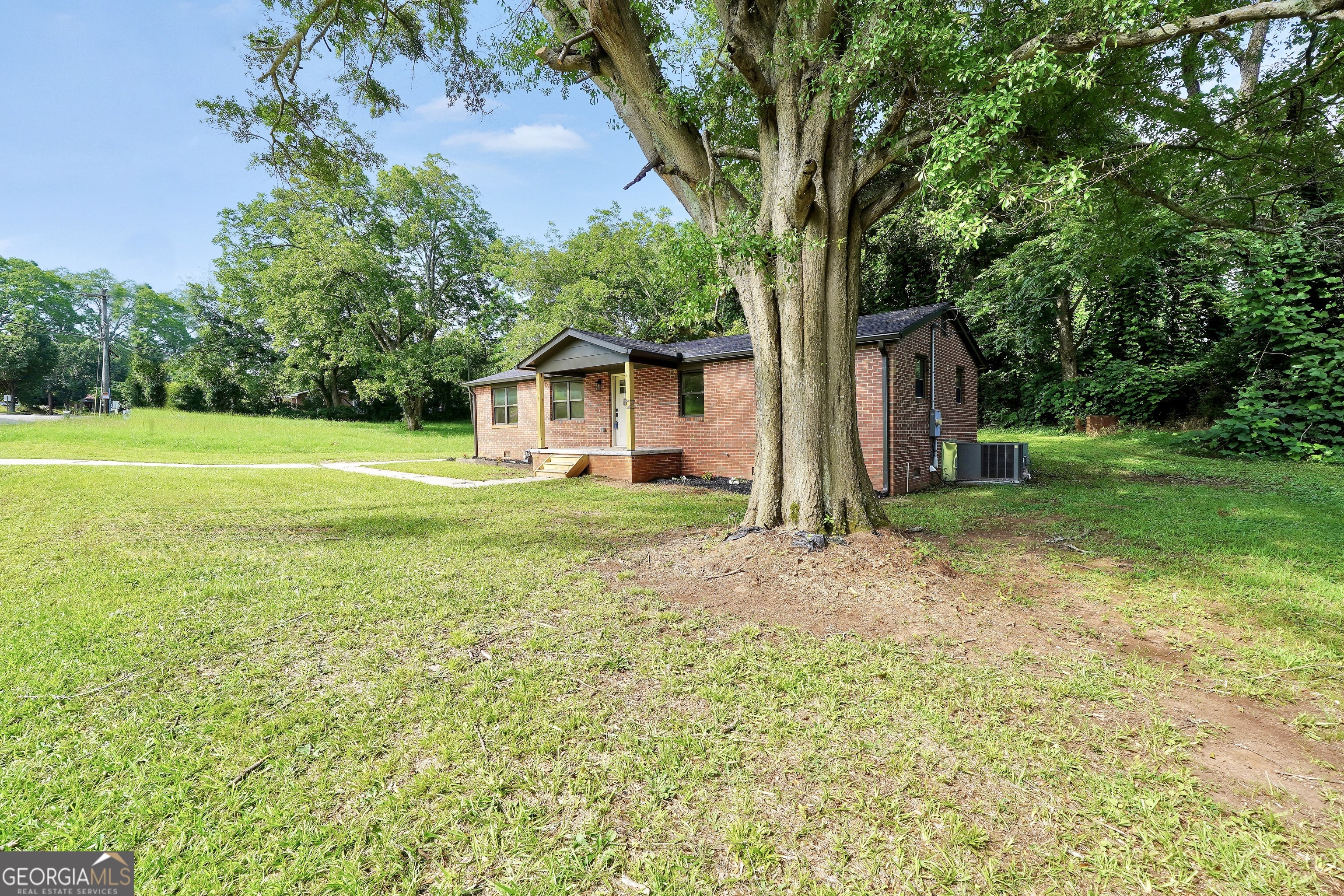 Property Photo: 250 Mill Street GA 30204