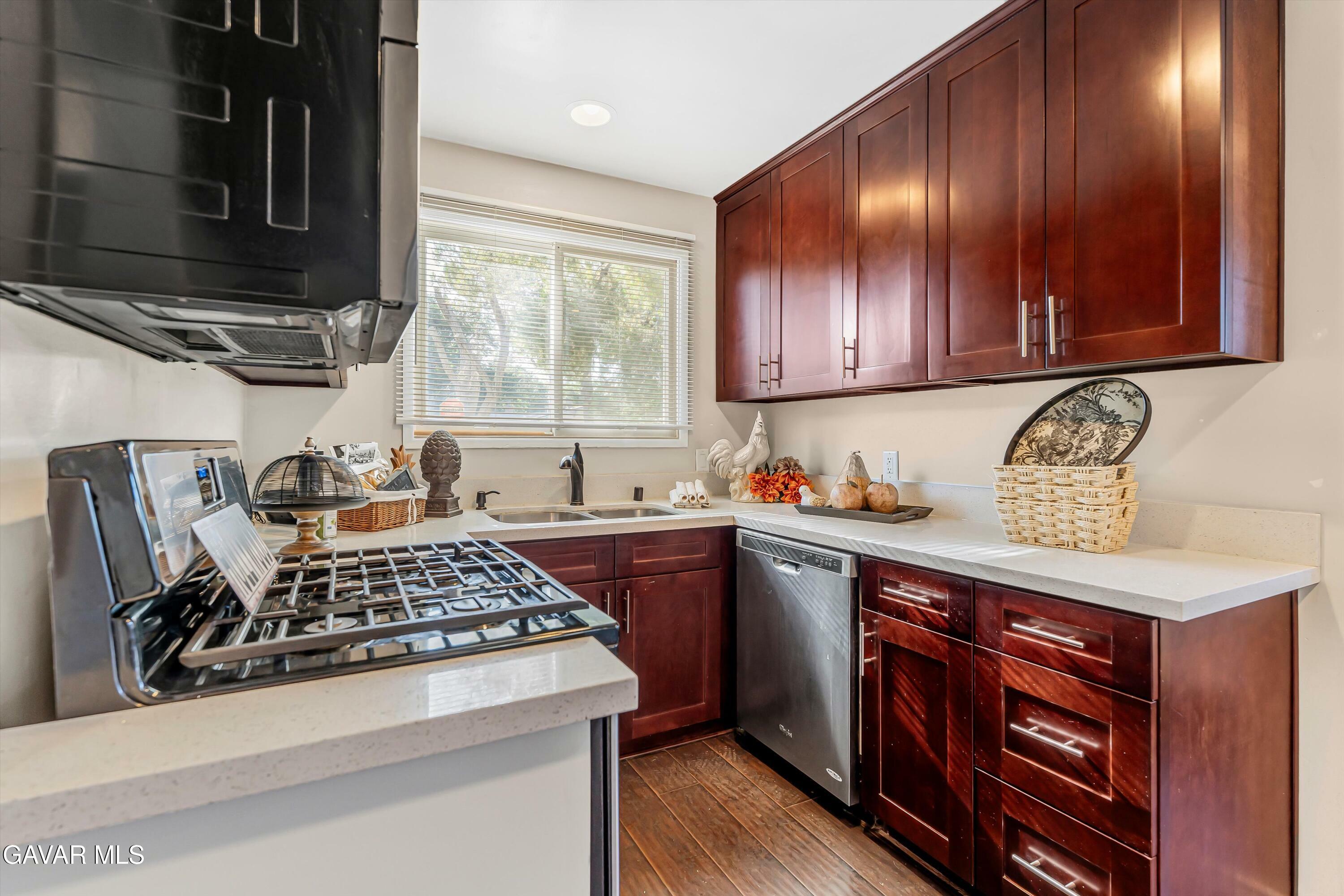 Property Photo:  44119 Fig Avenue  CA 93534 