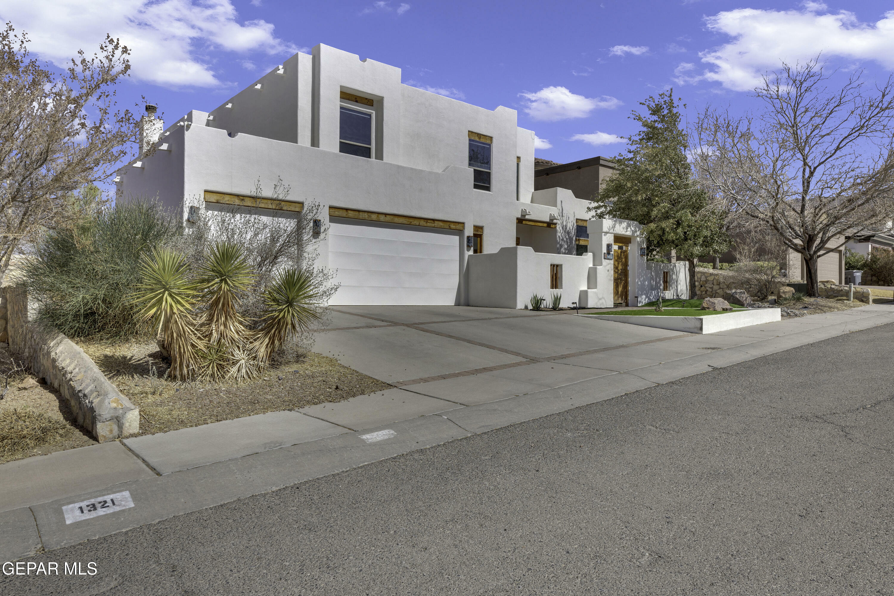 1325 Calle Lago Drive  El Paso TX 79912 photo