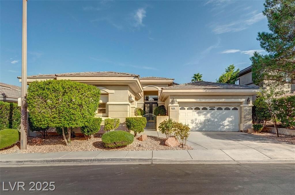 Property Photo: 708 Pinnacle Heights Lane NV 89144