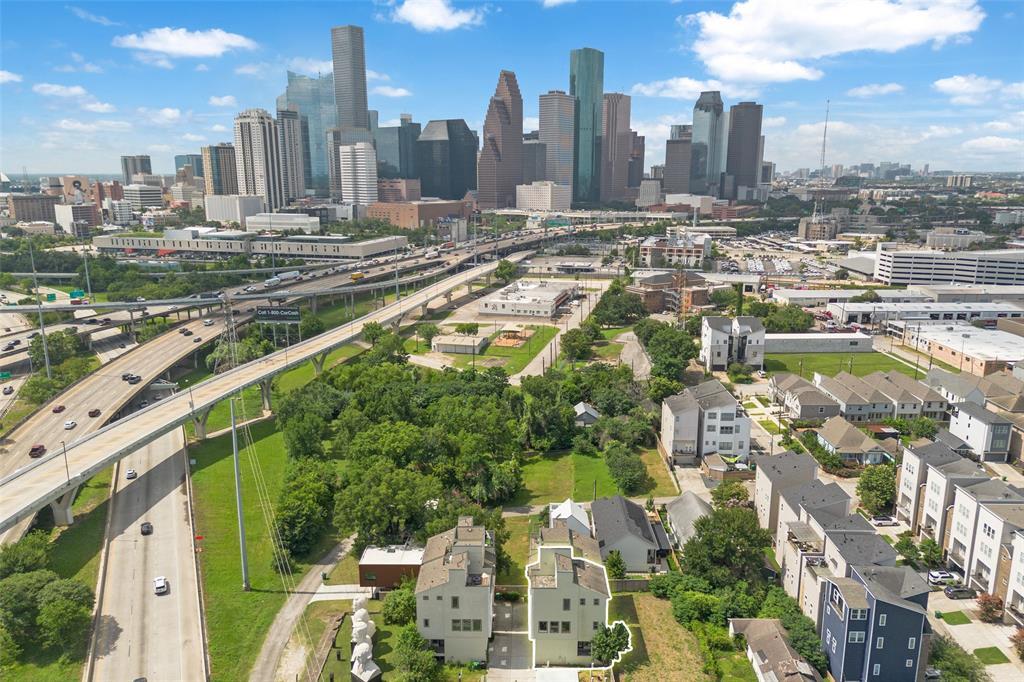 Property Photo: 1005 Bingham Street 5 TX 77007