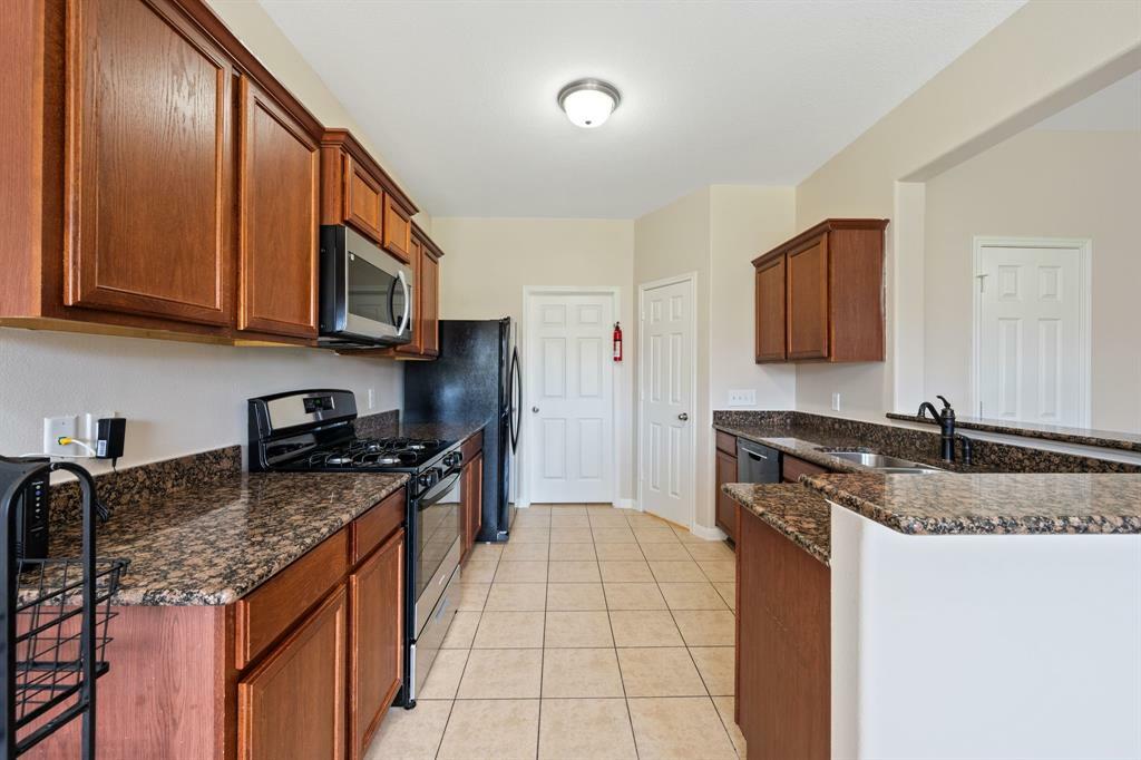Property Photo: 803 Marigold Road TX 77521