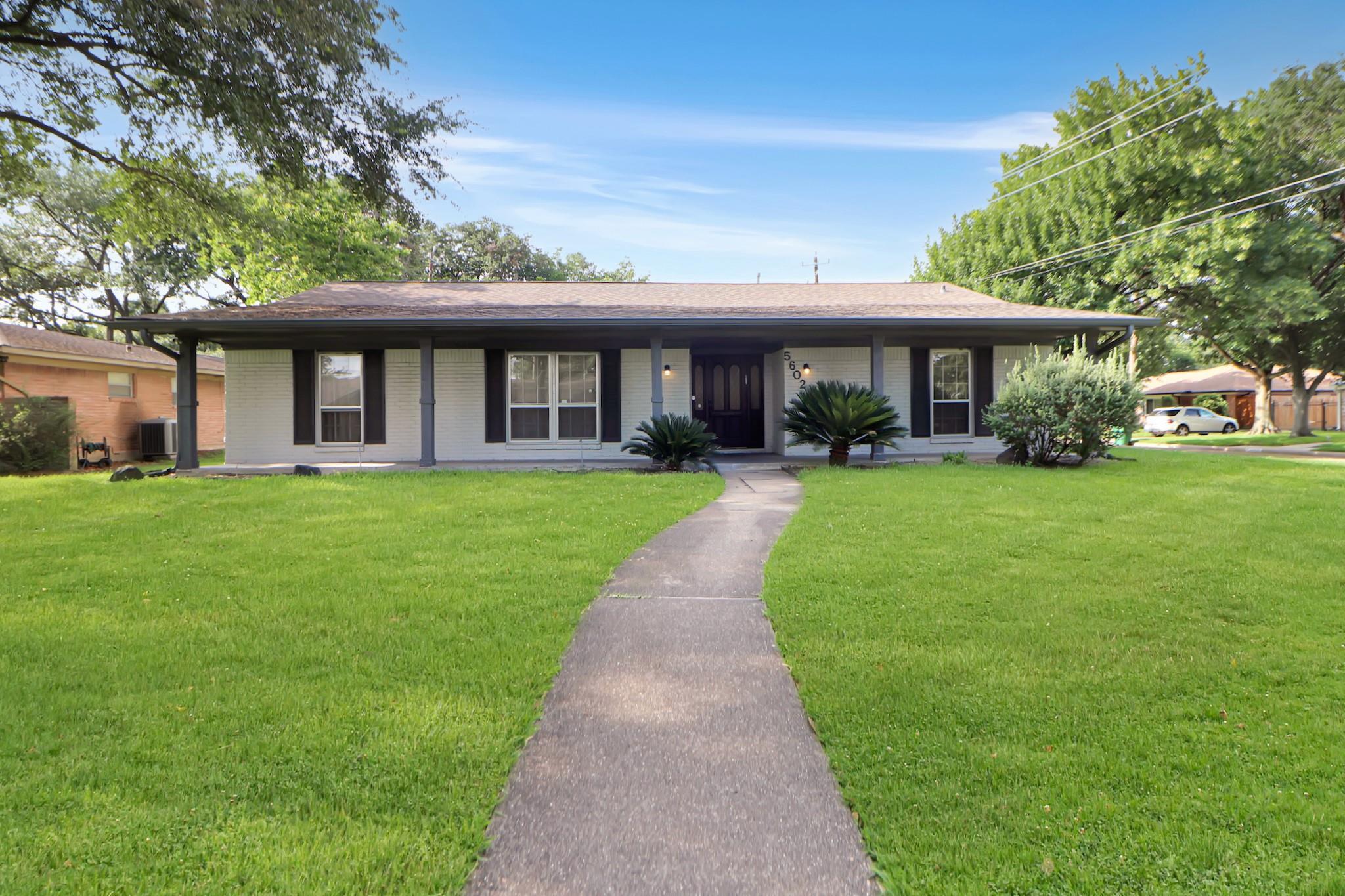 Property Photo: 5602 Sylmar Road TX 77081