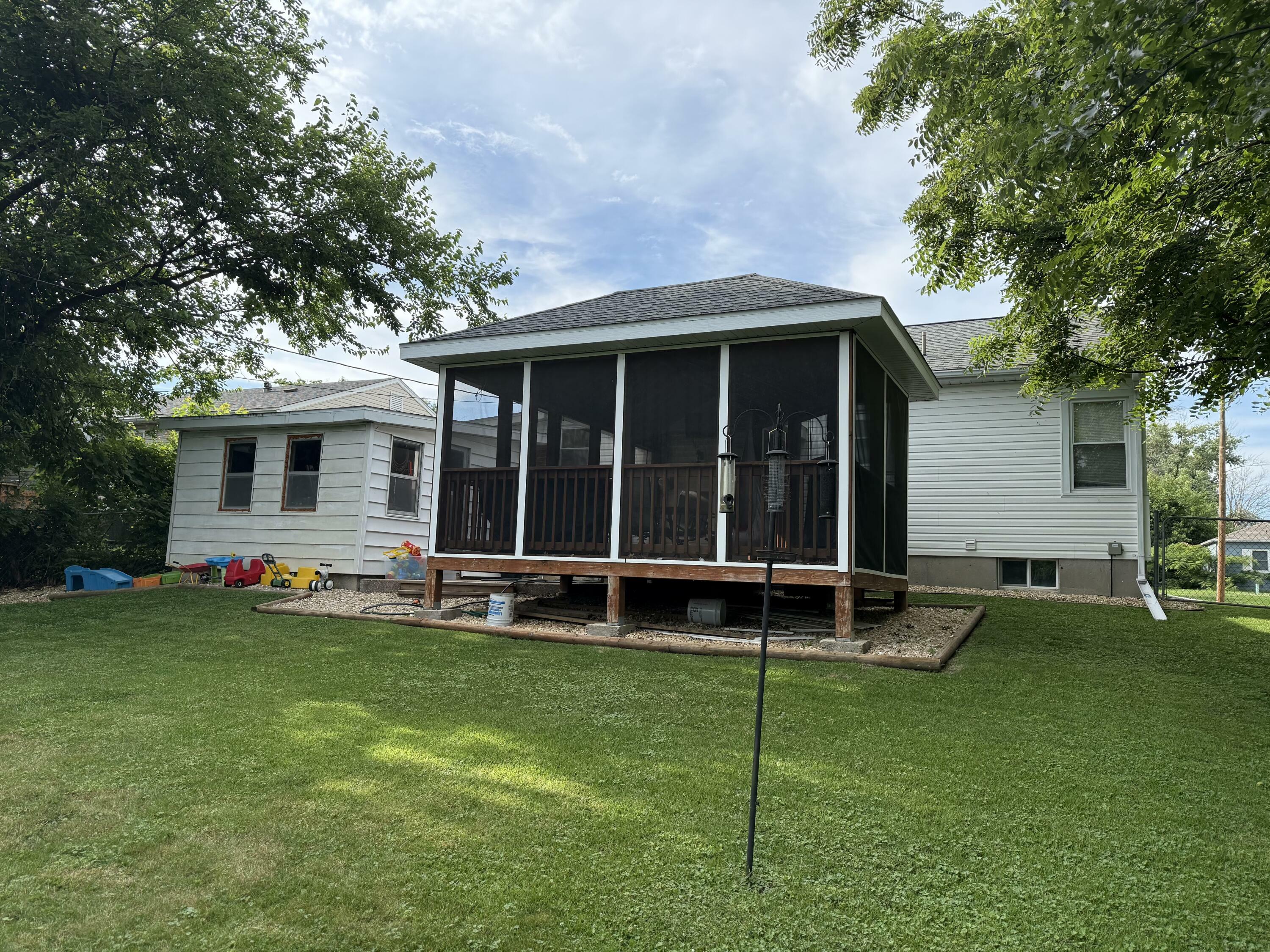 Property Photo: 12 Lakeside Place MO 65265