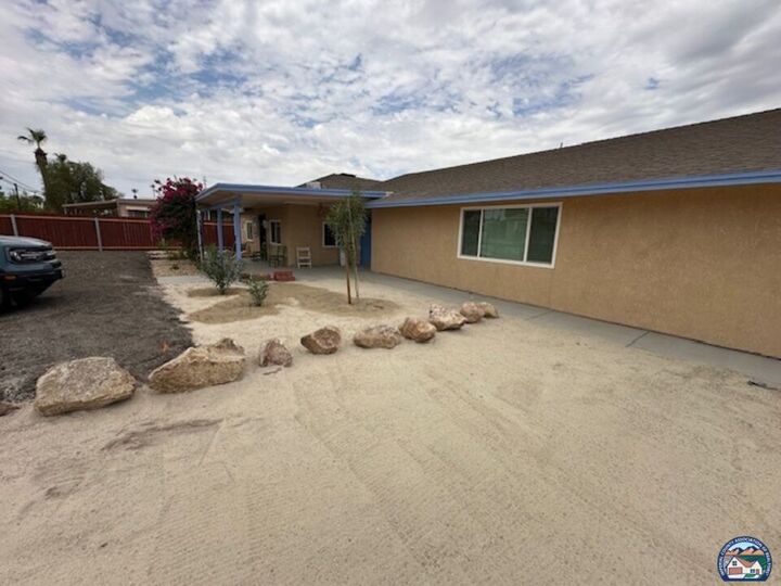Property Photo:  436  W Euclid Ave  CA 92243 
