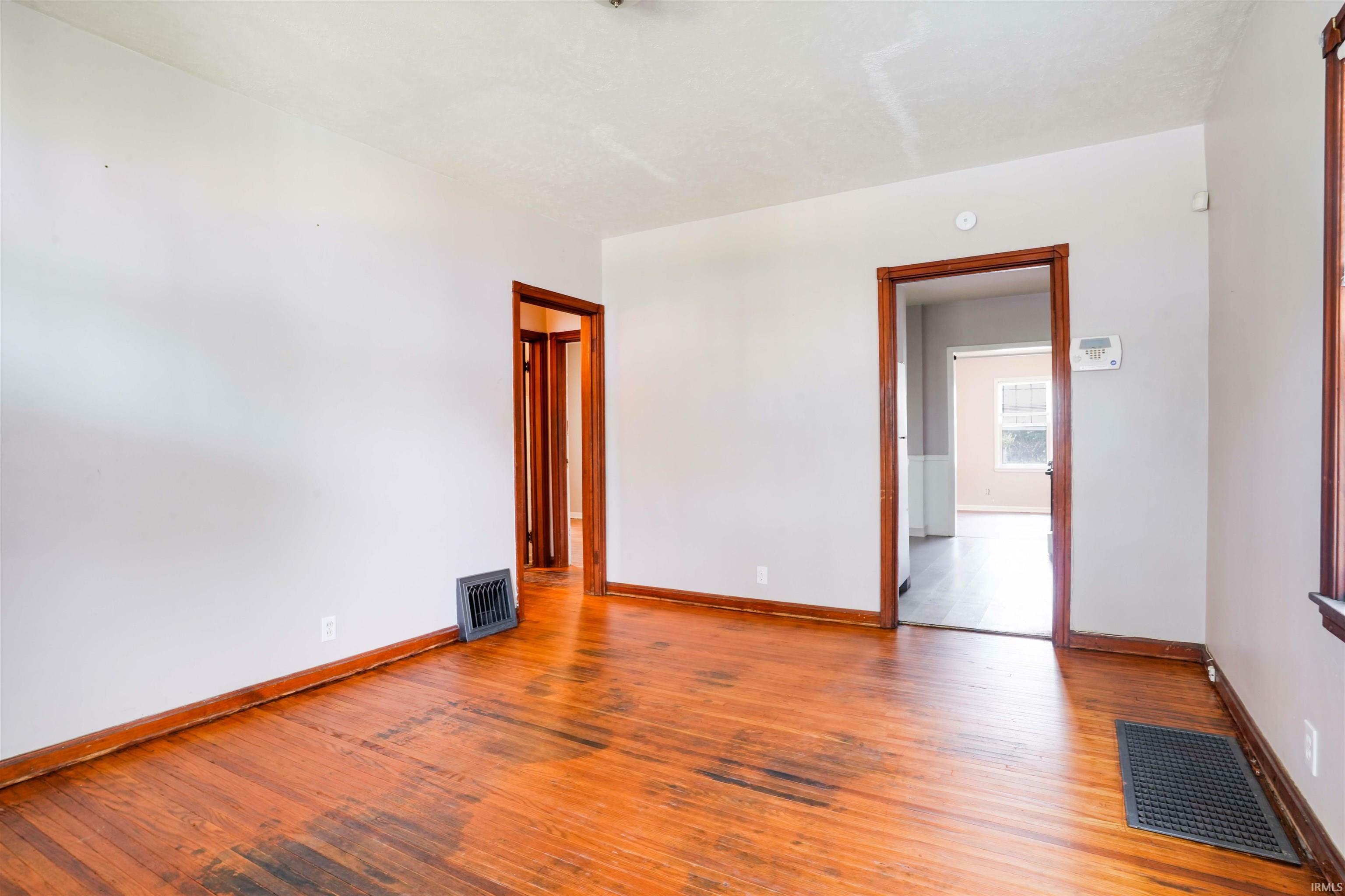 Property Photo: 1225 S Harlan Avenue IN 47714