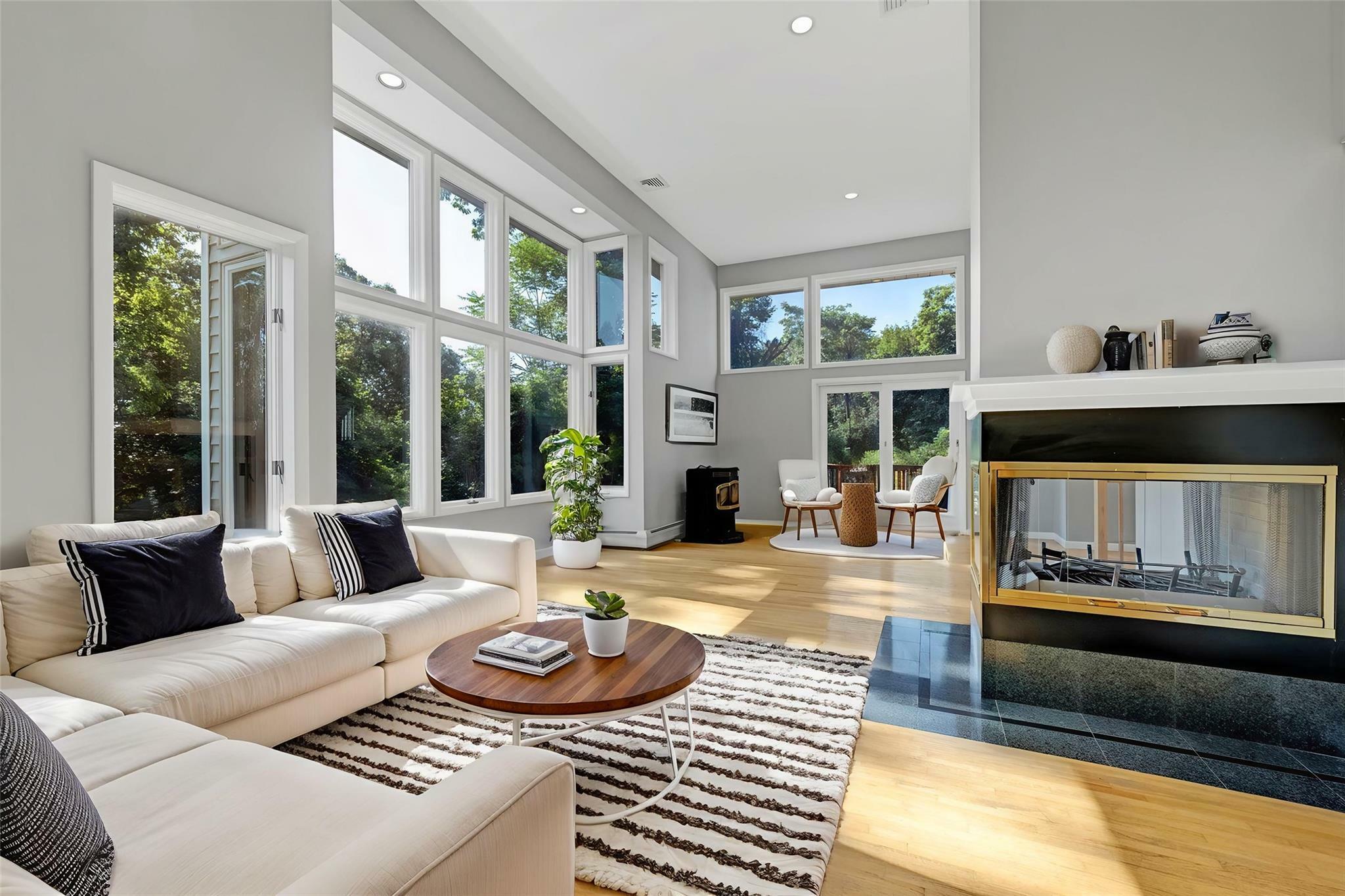 Property Photo: 699 Route 9W S NY 10960