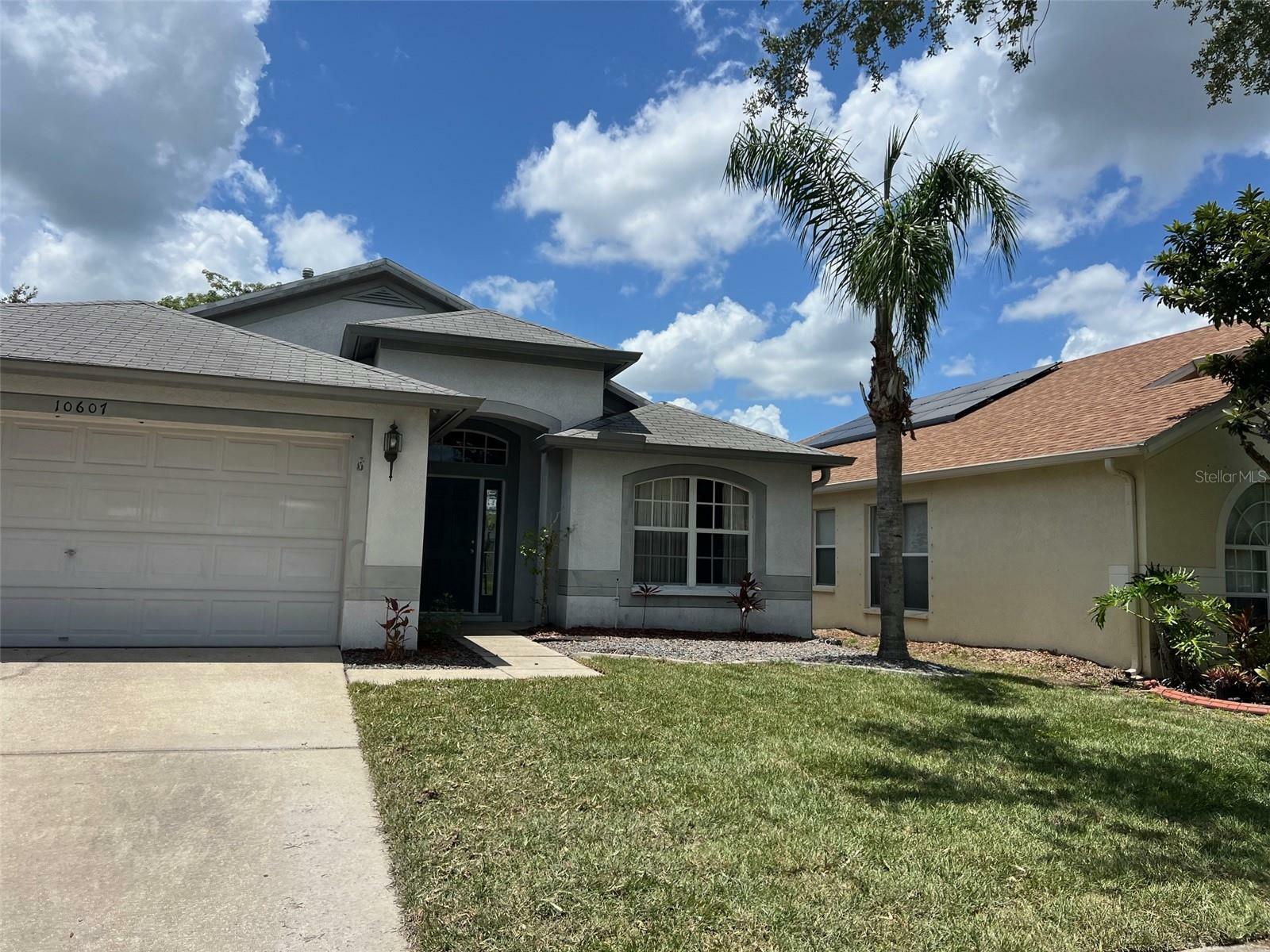 Property Photo: 10607 Little Bend Lane FL 33579